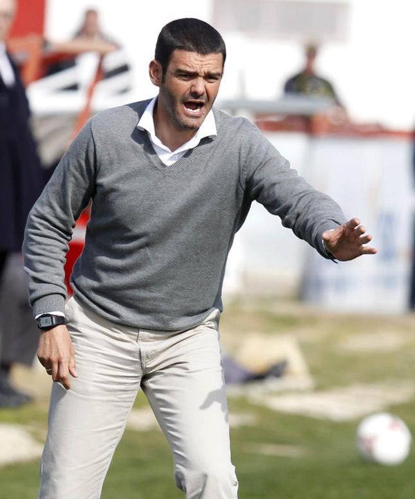 El Sevilla Atlético golea al Arroyo (3-0) y continúa su escalada