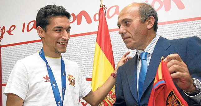 Navas, entre el Madrid y el Man. City