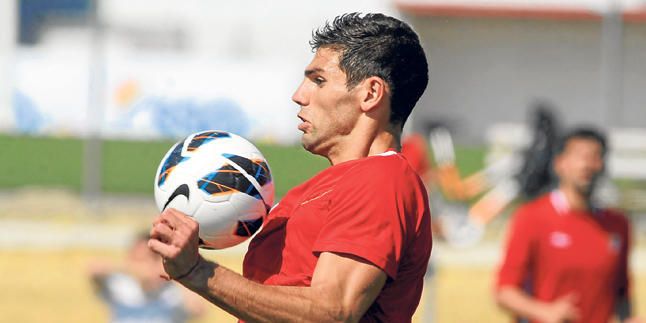 Fazio: "Con este contrato puedo estar en el Sevilla toda mi carrera"