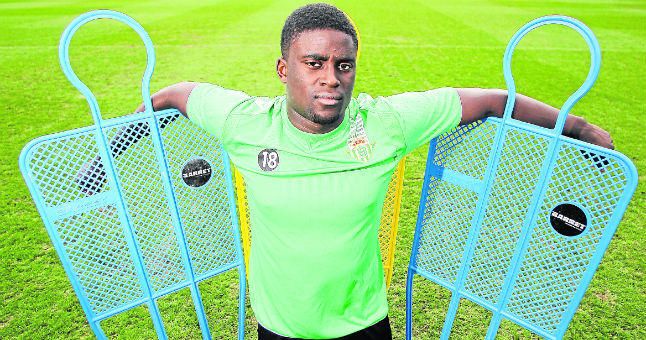 N'Diaye se reunirá esta semana con el Sunderland para resolver su futuro
