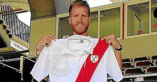 El ex del Recre Morcillo firma tres temporadas por el Rayo