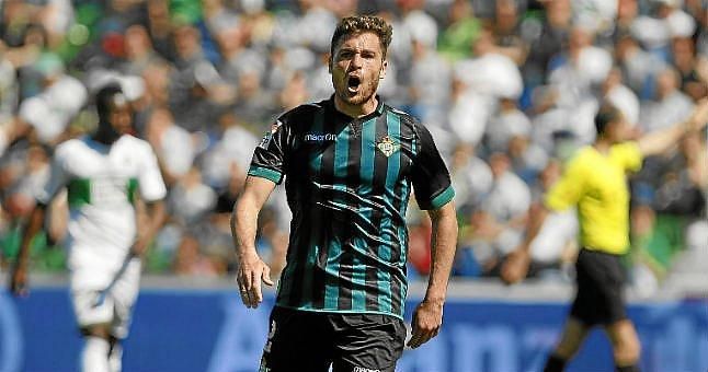 El Betis anuncia la desvinculación de Javi Chica