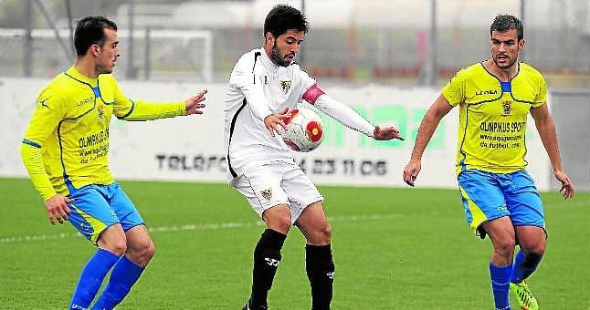 El Gerena anuncia cuatro fichajes más y las renovaciones de Kiki y Nacho