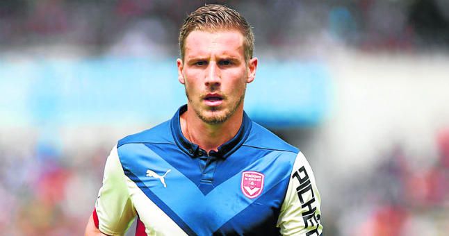 En negociaciones para firmar a Grégory Sertic