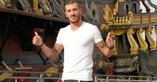 Sevilla y Genoa hacen oficial el traspaso de Diogo Figueiras