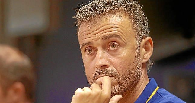 Luis Enrique: "Conociendo la plantilla del Sevilla y el entrenador, me sorprende su situación"