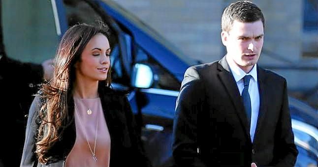 Adam Johnson se declara culpable de acosar a una menor