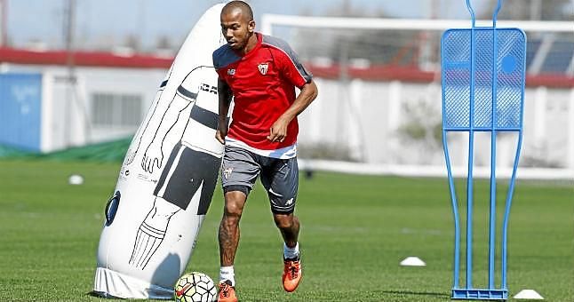 El pasaporte de Mariano, un hándicap