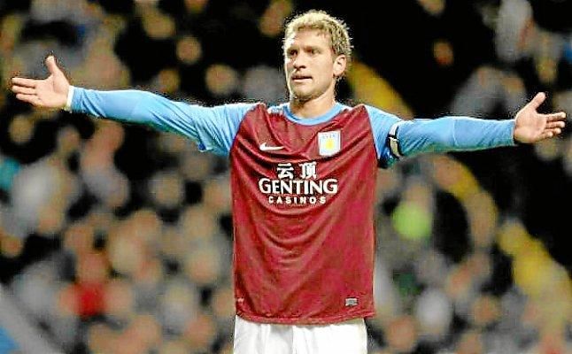 El búlgaro Stiliyan Petrov regresa al Aston Villa
