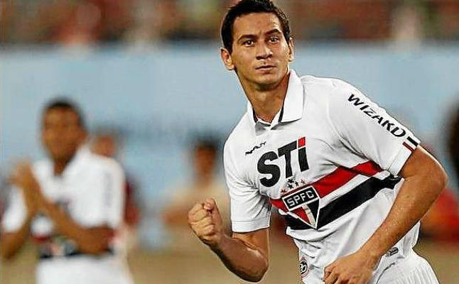 El Sao Paulo rechaza 8 kilos del Sevilla por Ganso