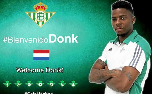 El Betis hace oficial la cesión de Donk