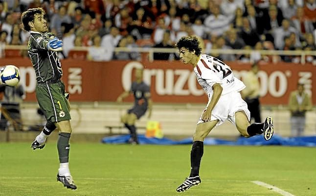 Perotti: "Mi partido favorito es el Sevilla-Deportivo donde marqué mi primer gol"