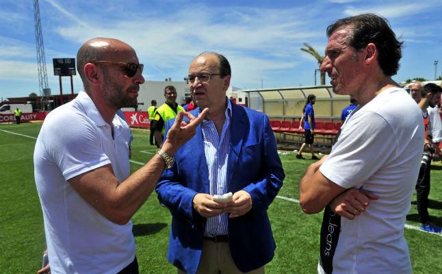 El Sevilla sigue esperando el "sí" para poder fichar