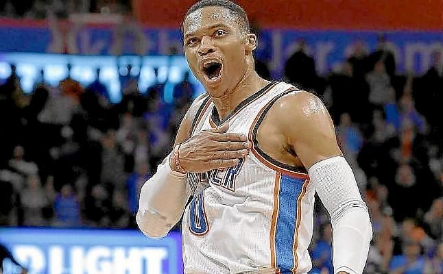 Ricky Rubio e Ibaka caen y Westbrook iguala a Jordan