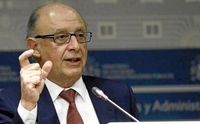 Montoro advierte de que "no hay ningún deporte o equipo" que quede fuera del control de la Agencia Tributaria