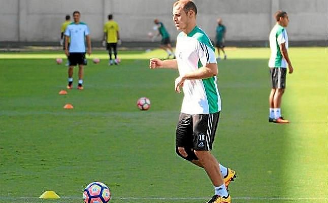 El agente de Zozulia descarta su adiós invernal