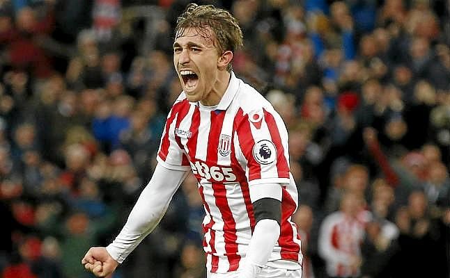 El Stoke sigue sin ceder por Muniesa