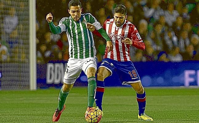 Complicado debut para Rubi