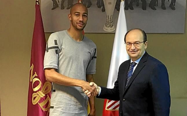N'Zonzi renueva con el Sevilla FC