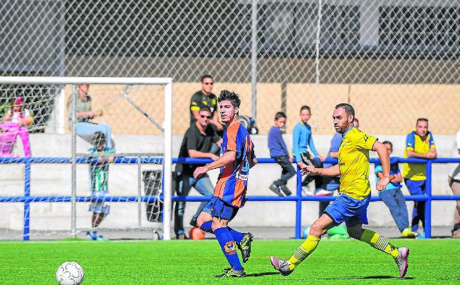 El ascenso está en un pañuelo