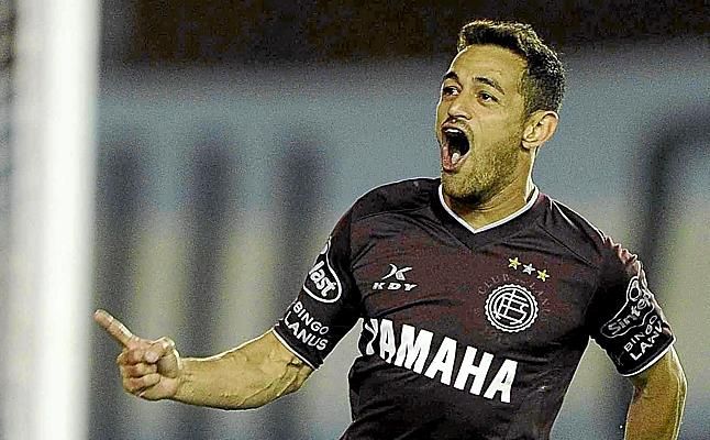 La cláusula que no cobró Lautaro Acosta en el Sevilla