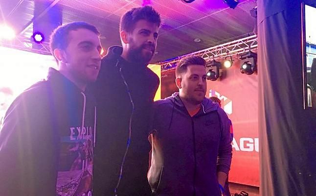 Los videojuegos de fútbol saltan al césped del Camp Nou y Anfield