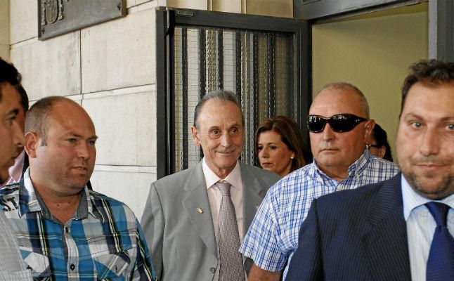 Lopera y la fiesta de Halloween: "Había chicas haciendo ejercicio físico sin ropa ninguna"