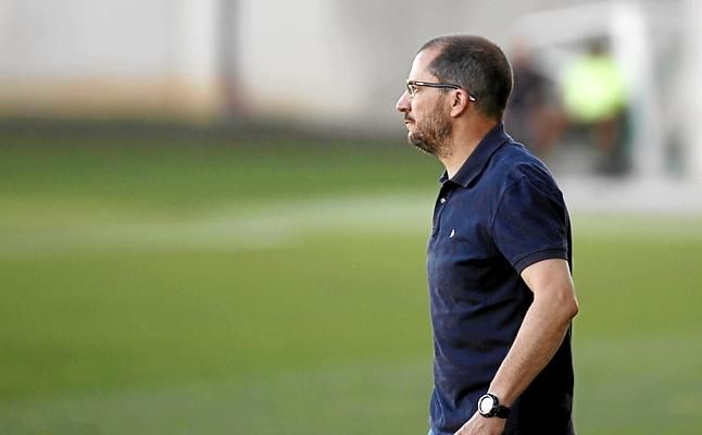 José Juan, contra el Lorca... y contra un virus