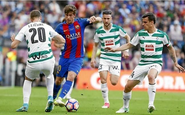 Sergi Roberto, diez días de baja por una elongación en el aductor