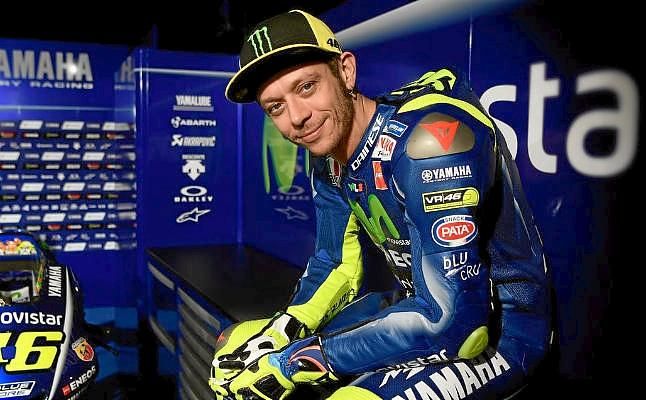 Rossi, con traumatismo abdominal y torácico leve tras un accidente de motocross