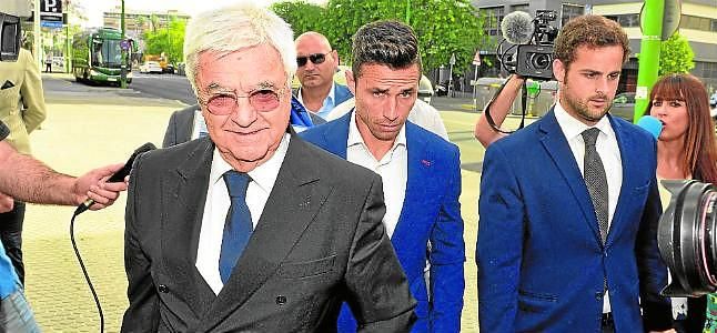 Diseñando un escenario sin Rubén Castro