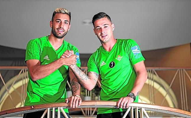 Sergio León: "¿Un ídolo? No le voy a hacer la pelota a Joaquín... Villa"