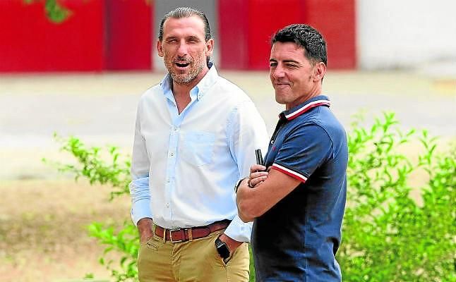 A Arias se le atragantan los banquillos