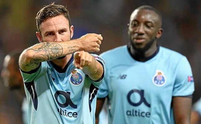 Pasos decisivos para la llegada de Layún al Betis