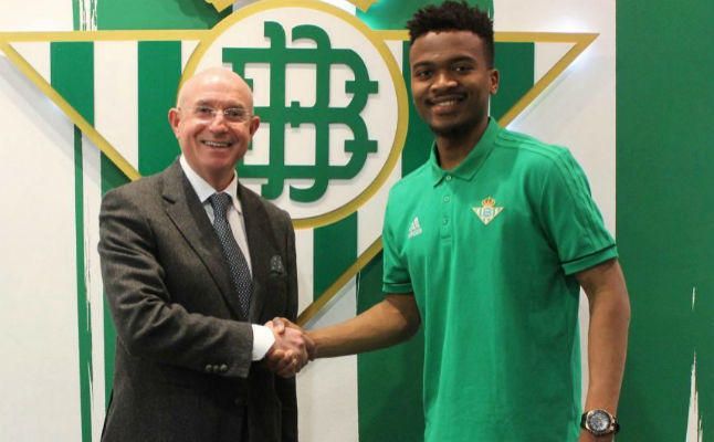 Otro jugador del filial que se estrena en la convocatoria de Setién