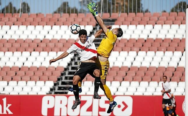 Dimitrievski, a quien quieren Espanyol y Braga, gusta a Serra