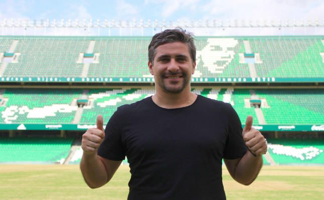 Gastón Casas: "Ahora, el Betis tiene que apostar en serio y gastar"