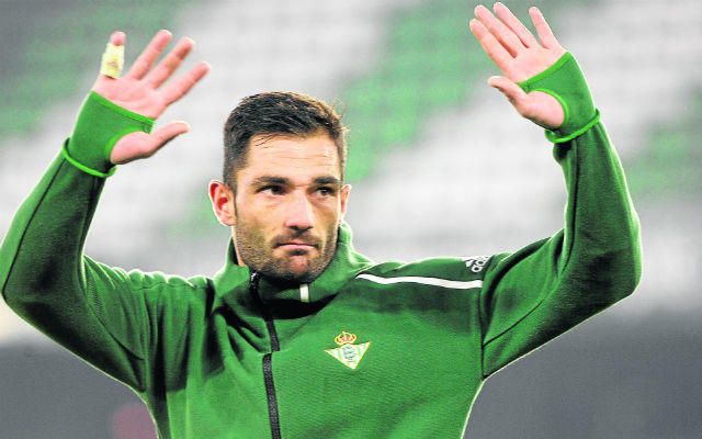 Adán, esta vez, se cubre las espaldas