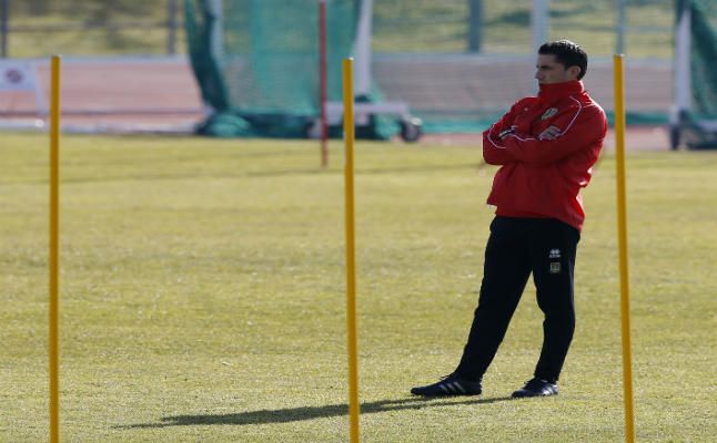 Un banquillo de postín para Julio Velázquez