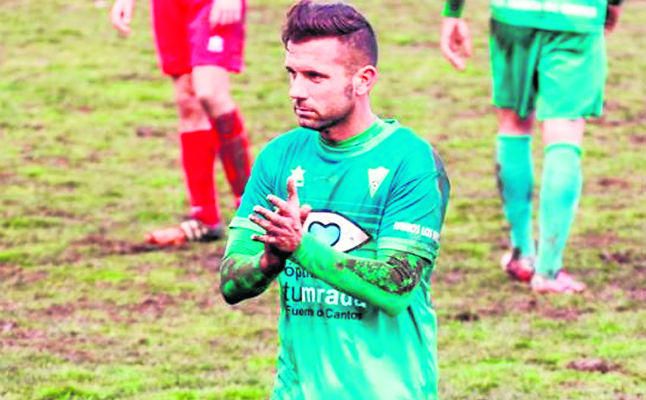 Roberto es el '9' deseado por la Lebrijana