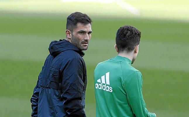 Frenazo al traspaso de Adán al Sporting