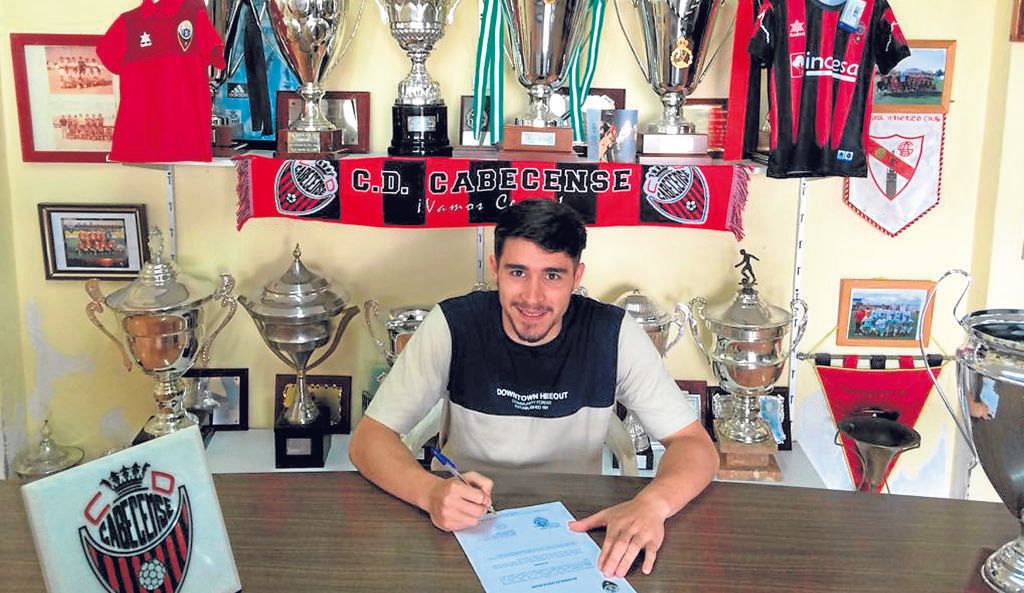 Cabecense: Un fichaje y doce renovaciones