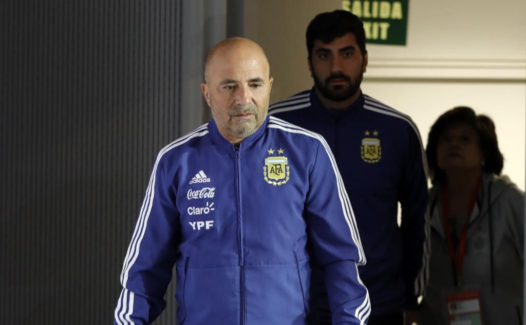 Messi a Sampaoli: "Me preguntaste diez veces a qué jugadores poner"