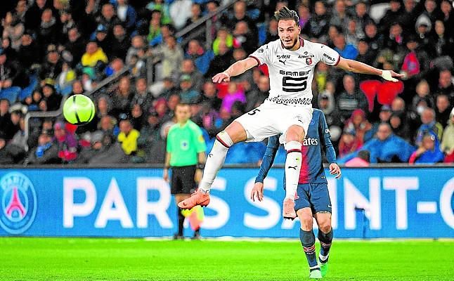 Caparrós estira la lista por el central