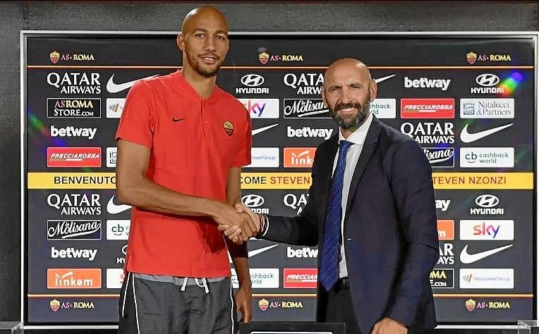 OFICIAL: Sevilla y Roma acuerdan el traspaso de Nzonzi