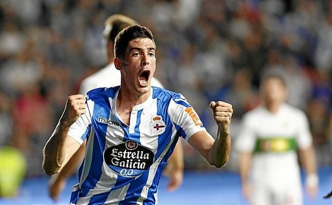 "Tener a Carlos Fernández es un lujo para el Deportivo"