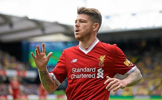 Alberto Moreno, con ofertas mareantes, no cambia de idea