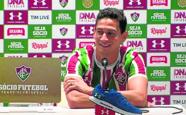 Ganso carga contra Sampaoli durante su presentación