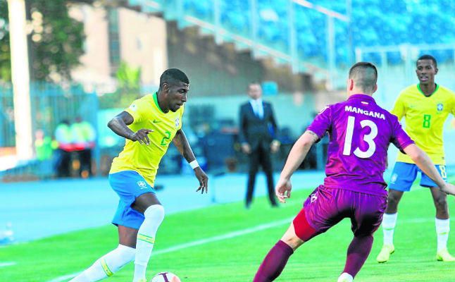 Emerson volvió a ser titular con Brasil