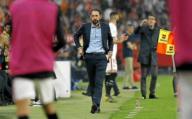 Machín: "La vuelta de Monchi al Sevilla es emocionante"